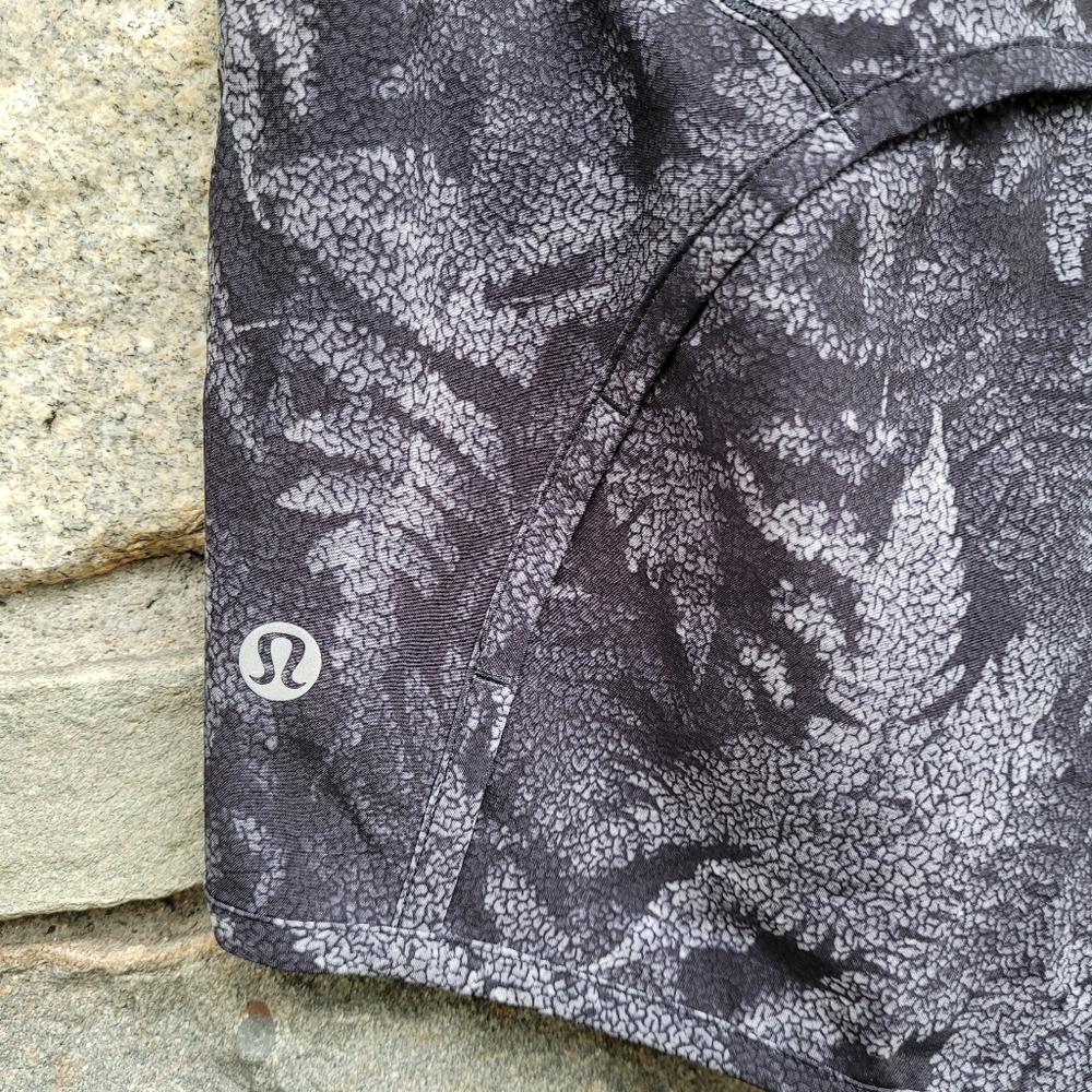Lululemon  Run times shorts  kindred spirt - Picture 5 of 16